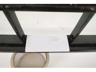 bontott VW TIGUAN Első Lökhárító Alsó Középső Díszrács