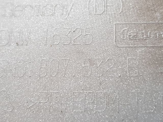 bontott VW TIGUAN Első Lökhárító Légterelő