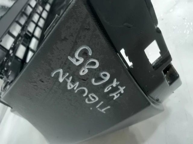 bontott VW TIGUAN Első Lökhárító Légterelő