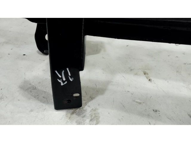 bontott VW TIGUAN Első Lökhárító Merevítő (Fém)