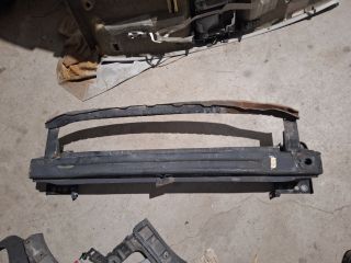 bontott VW TIGUAN Első Lökhárító Merevítő (Fém)