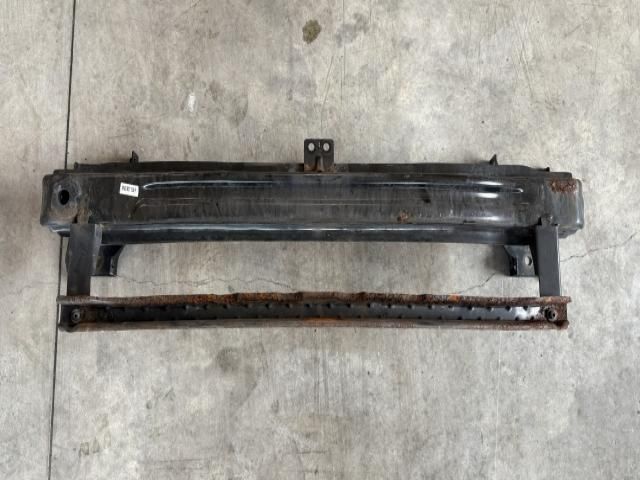 bontott VW TIGUAN Első Lökhárító Merevítő (Fém)