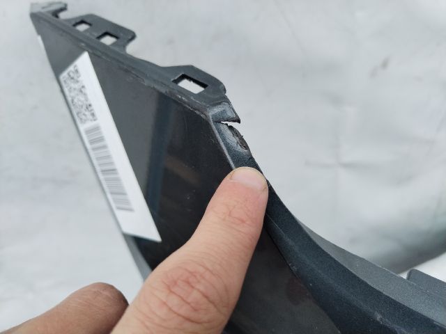 bontott VW TIGUAN Első Lökhárító (Üresen)