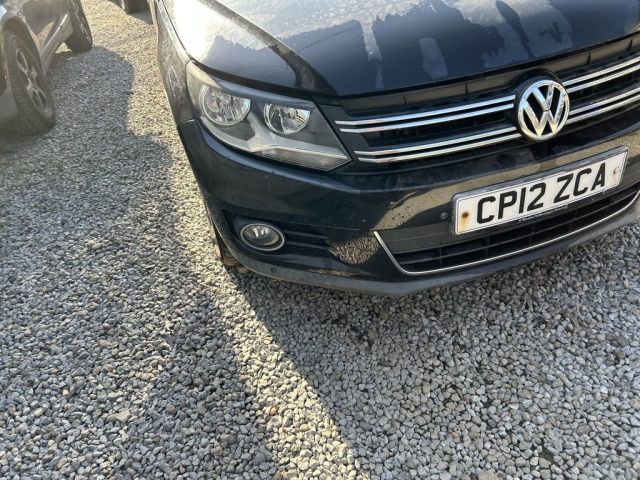 bontott VW TIGUAN Első Lökhárító (Üresen)