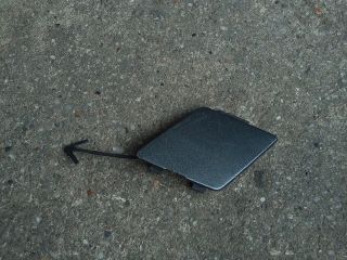 bontott VW TIGUAN Első Vonószem Burkolat