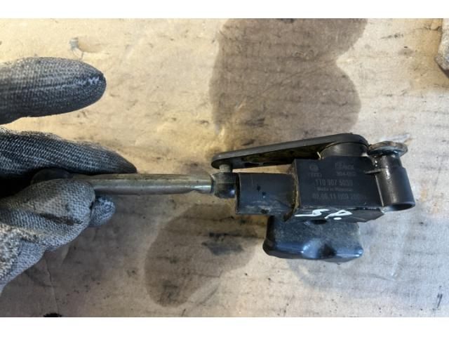 bontott VW TIGUAN Első Xenon Szintszabályzó Jeladó