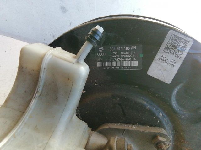 bontott VW TIGUAN Fékrásegítő