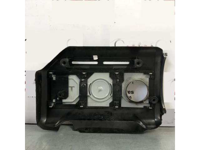 bontott VW TIGUAN Felső Hűtőburkolat