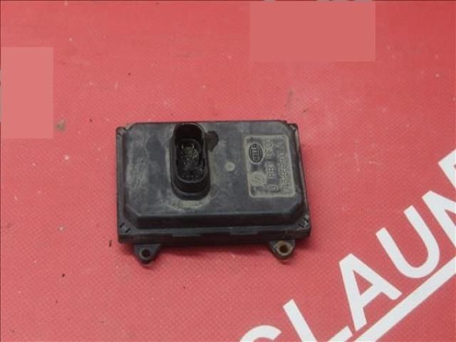 bontott VW TIGUAN Fényszóró Elektronika