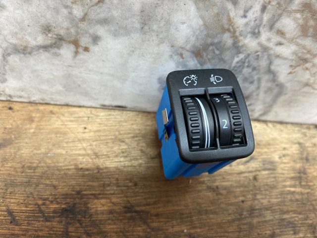 bontott VW TIGUAN Fényszórómagasság Állító Kapcsoló