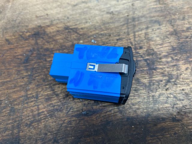 bontott VW TIGUAN Fényszórómagasság Állító Kapcsoló