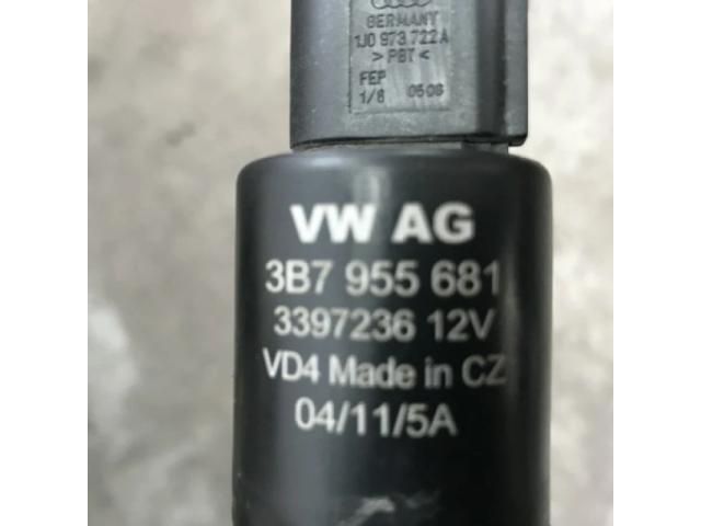 bontott VW TIGUAN Fényszórómosó Szivattyú