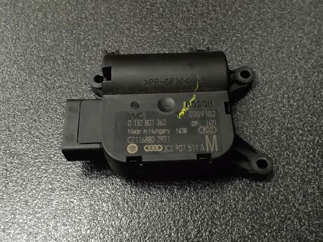 bontott VW TIGUAN Fűtés Állító Motor