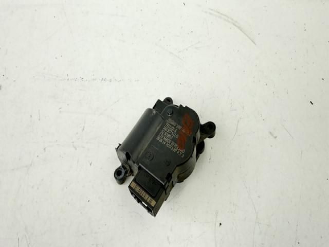 bontott VW TIGUAN Fűtés Állító Motor