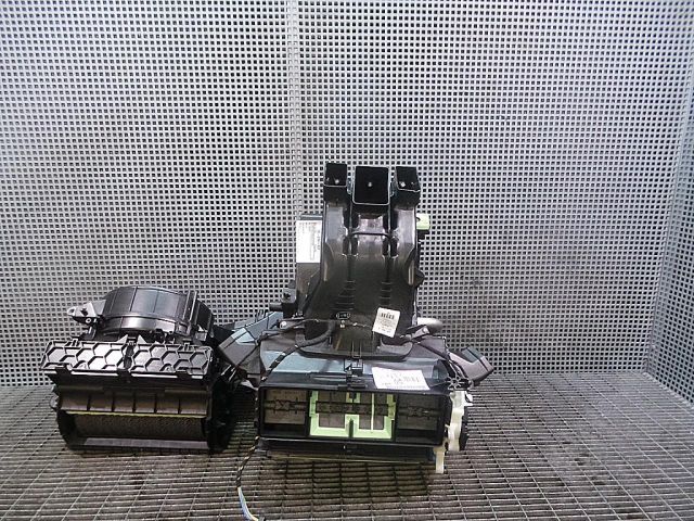 bontott VW TIGUAN Fűtés Box