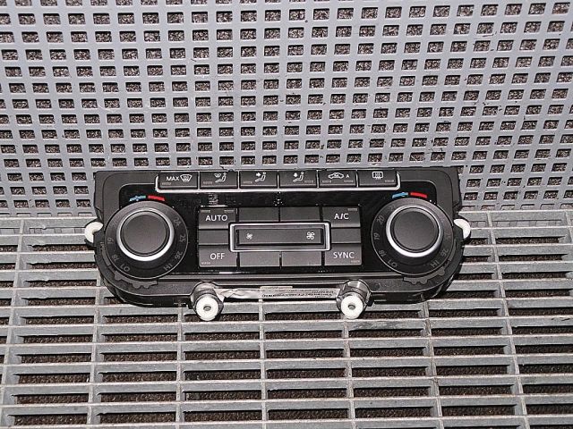 bontott VW TIGUAN Fűtéskapcsoló