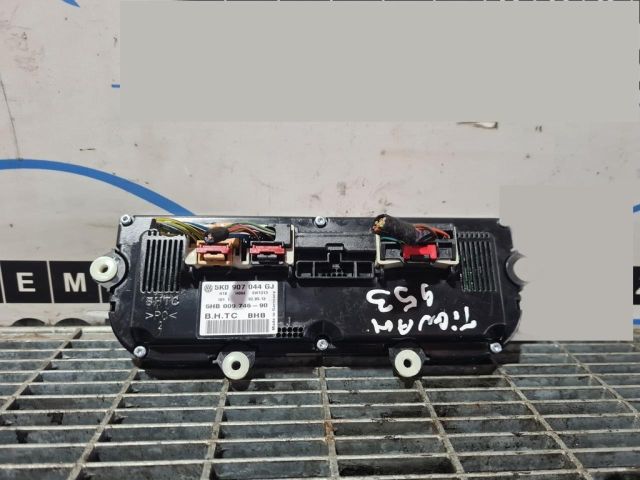 bontott VW TIGUAN Fűtéskapcsoló