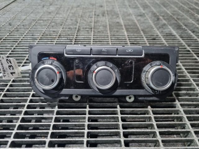 bontott VW TIGUAN Fűtéskapcsoló