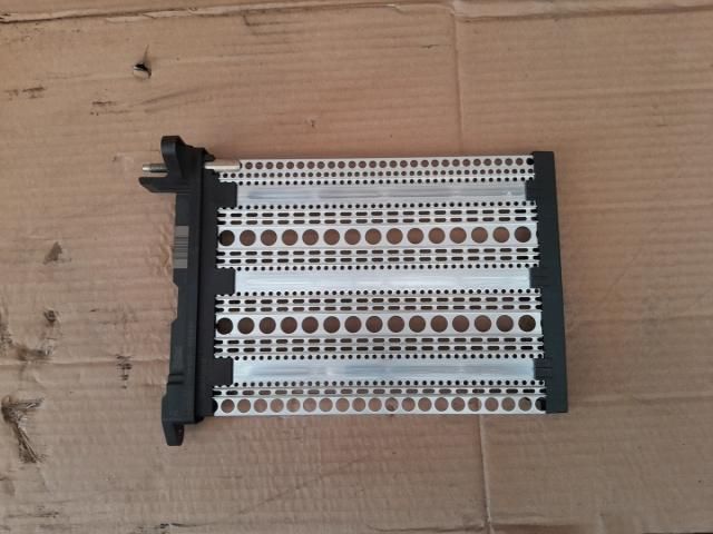 bontott VW TIGUAN Fűtőradiátor (Elektromos)