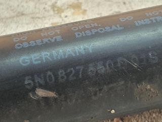 bontott VW TIGUAN Gázrugós Kitámasztó Teleszkóp Pár Csomagtérajtó