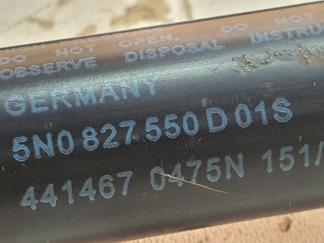 bontott VW TIGUAN Gázrugós Kitámasztó Teleszkóp Pár Csomagtérajtó