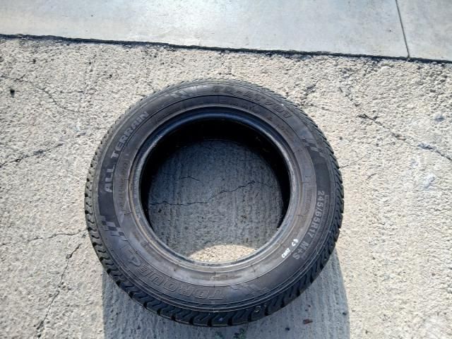 bontott VW TIGUAN Gumiabroncs (1 db)