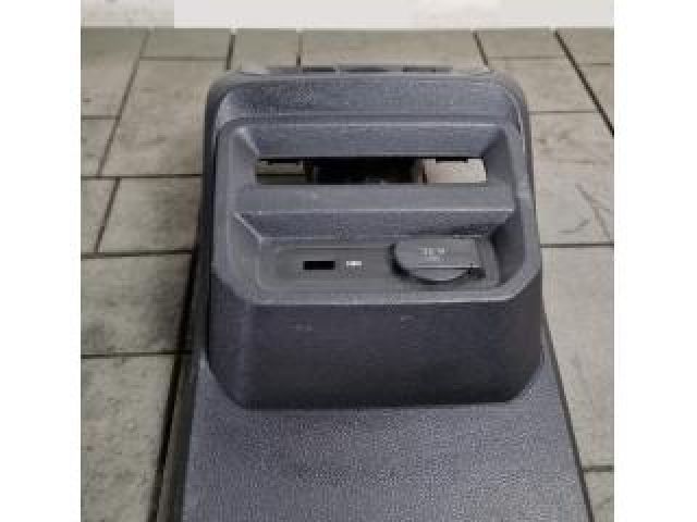 bontott VW TIGUAN Hátsó középső Szellőző