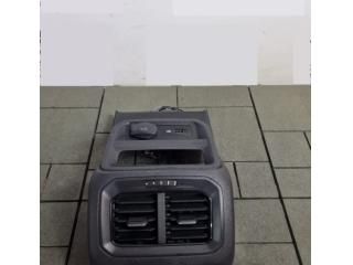 bontott VW TIGUAN Hátsó középső Szellőző