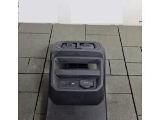 bontott VW TIGUAN Hátsó középső Szellőző