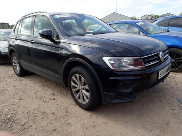 bontott VW TIGUAN Hátsó középső Szellőző