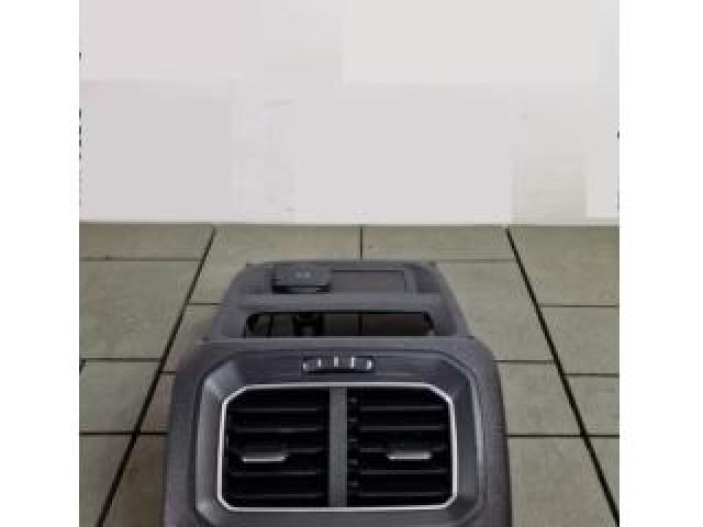 bontott VW TIGUAN Hátsó középső Szellőző