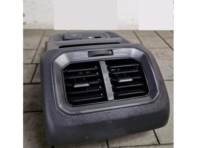 bontott VW TIGUAN Hátsó középső Szellőző