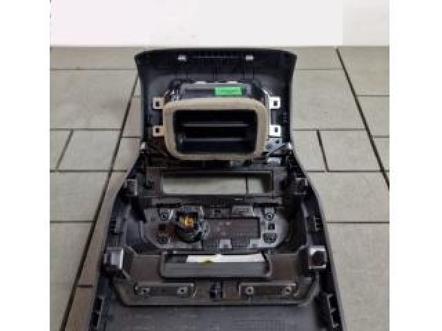 bontott VW TIGUAN Hátsó középső Szellőző