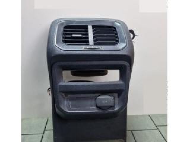 bontott VW TIGUAN Hátsó középső Szellőző