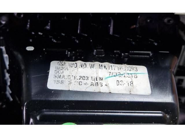 bontott VW TIGUAN Hátsó középső Szellőző