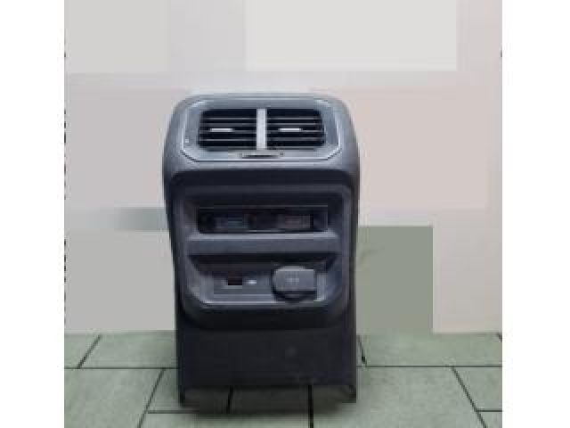 bontott VW TIGUAN Hátsó középső Szellőző