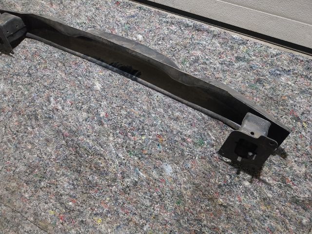 bontott VW TIGUAN Hátsó Lökhárító Merevítő (Fém)