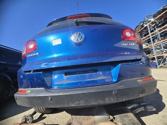 bontott VW TIGUAN Hátsó Lökhárító (Részeivel)