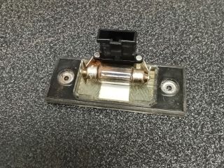 bontott VW TIGUAN Hátsó Rendszámtábla Világítás