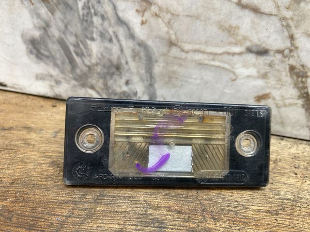 bontott VW TIGUAN Hátsó Rendszámtábla Világítás