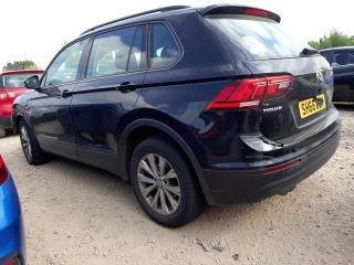 bontott VW TIGUAN Hátsó Szárny Légterelő