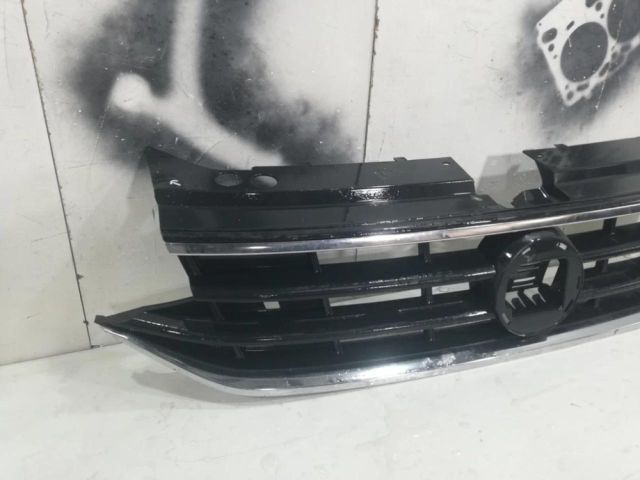 bontott VW TIGUAN Hűtőrács