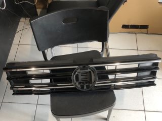 bontott VW TIGUAN Hűtőrács