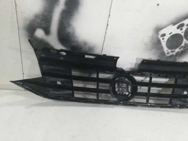 bontott VW TIGUAN Hűtőrács