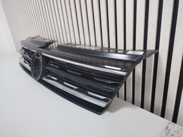 bontott VW TIGUAN Hűtőrács