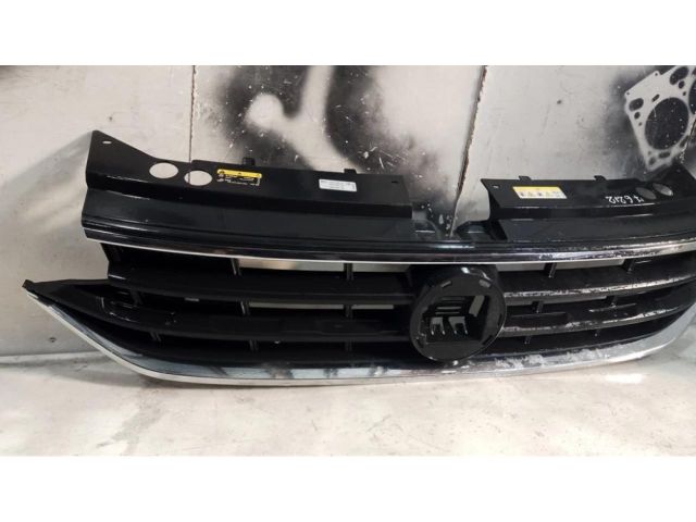 bontott VW TIGUAN Hűtőrács