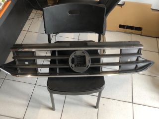 bontott VW TIGUAN Hűtőrács