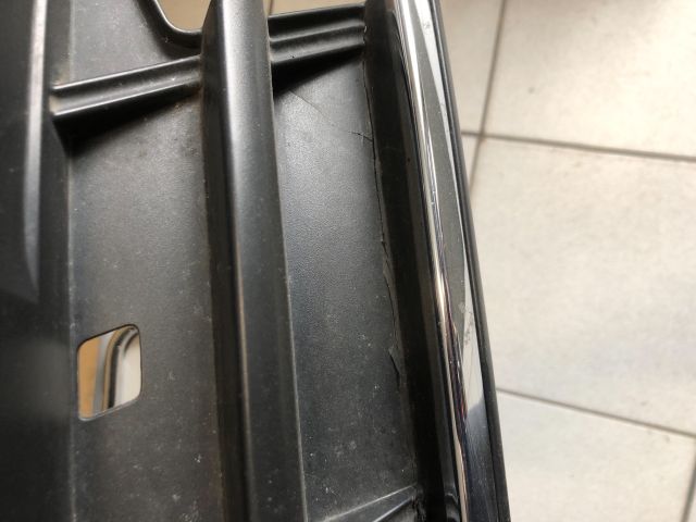 bontott VW TIGUAN Hűtőrács