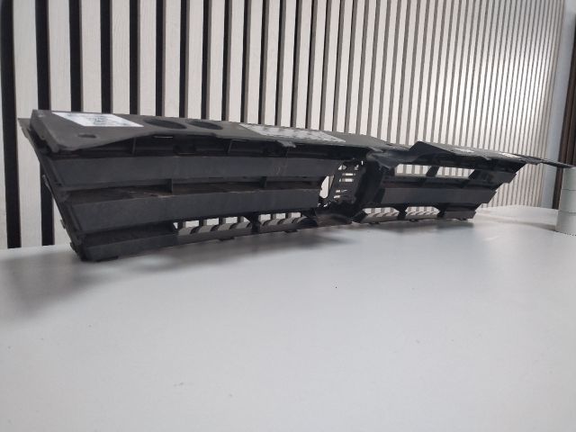 bontott VW TIGUAN Hűtőrács