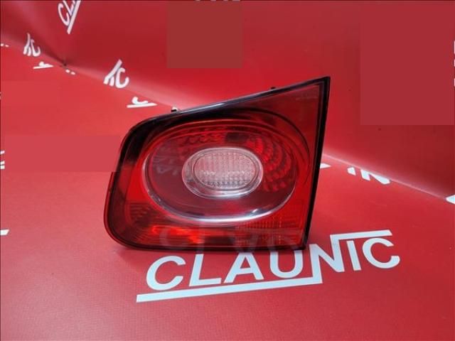 bontott VW TIGUAN Jobb Belső Hátsó Lámpa